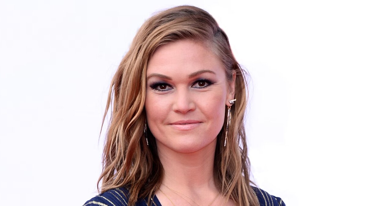 Julia Stiles Net Worth